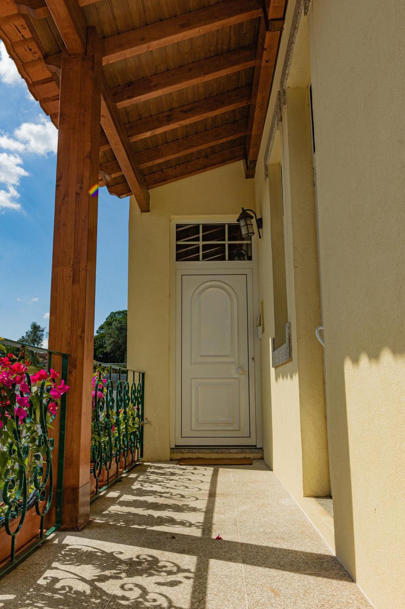 Apartamento Cava Do Viriato Deluxe Висеу Екстериор снимка